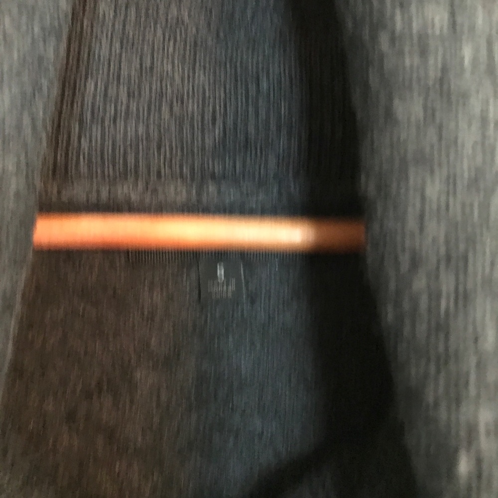 Express sweater - Picture 3 of 3